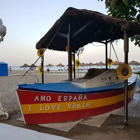 Fuengirola, Boliches - Right On The Beach. Apartment Fuengirola